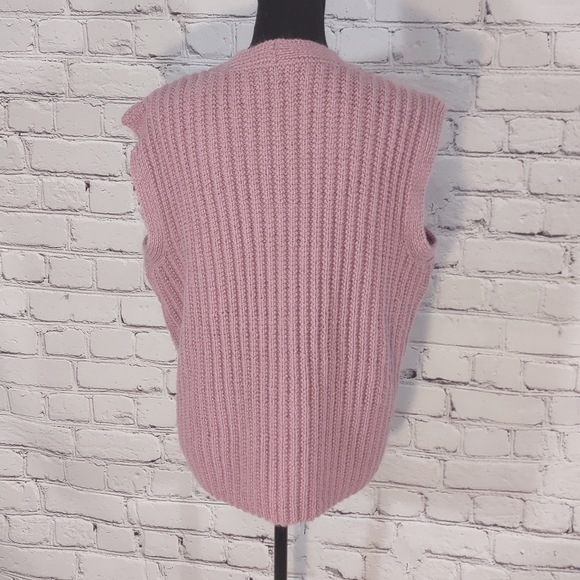 Cottagecore pink vest - Picture 2 of 2